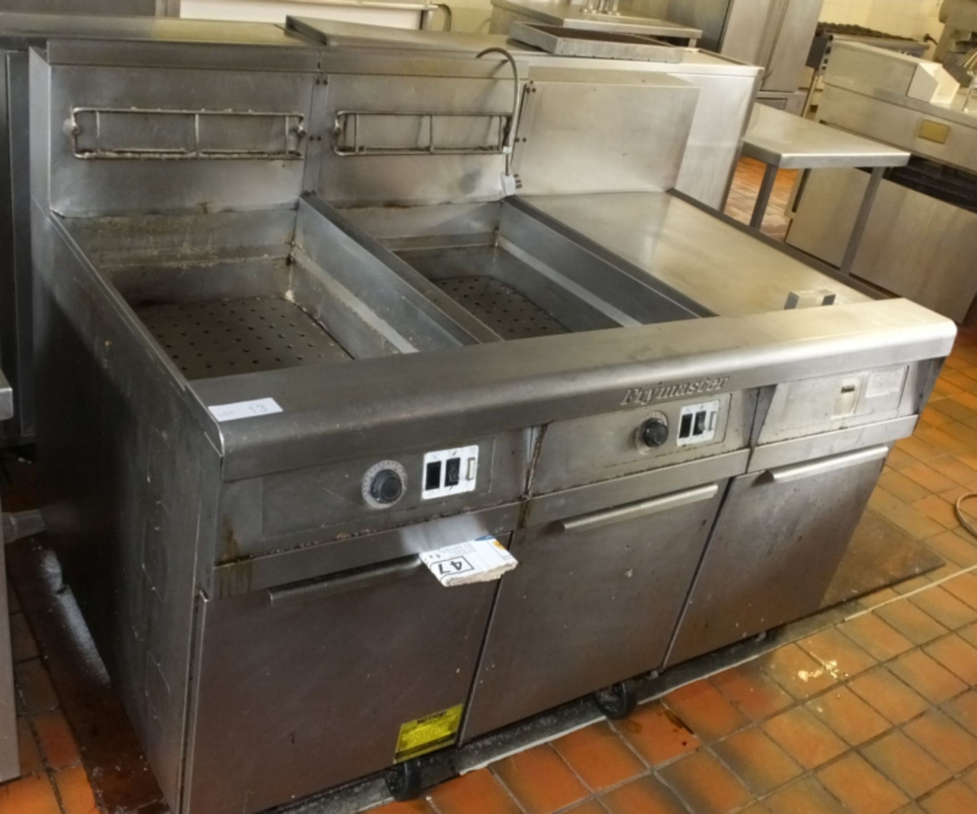 Frymaster FM2CFESC Gas Fryer Unit - 230v - L1585 x D1020 x H1210mm