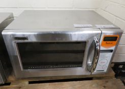 Iwave Maestrowave 1000W catering microwave