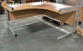 Light Wood top Office Corner Workstation Scoop desk 1600 x 1600 x 800mm