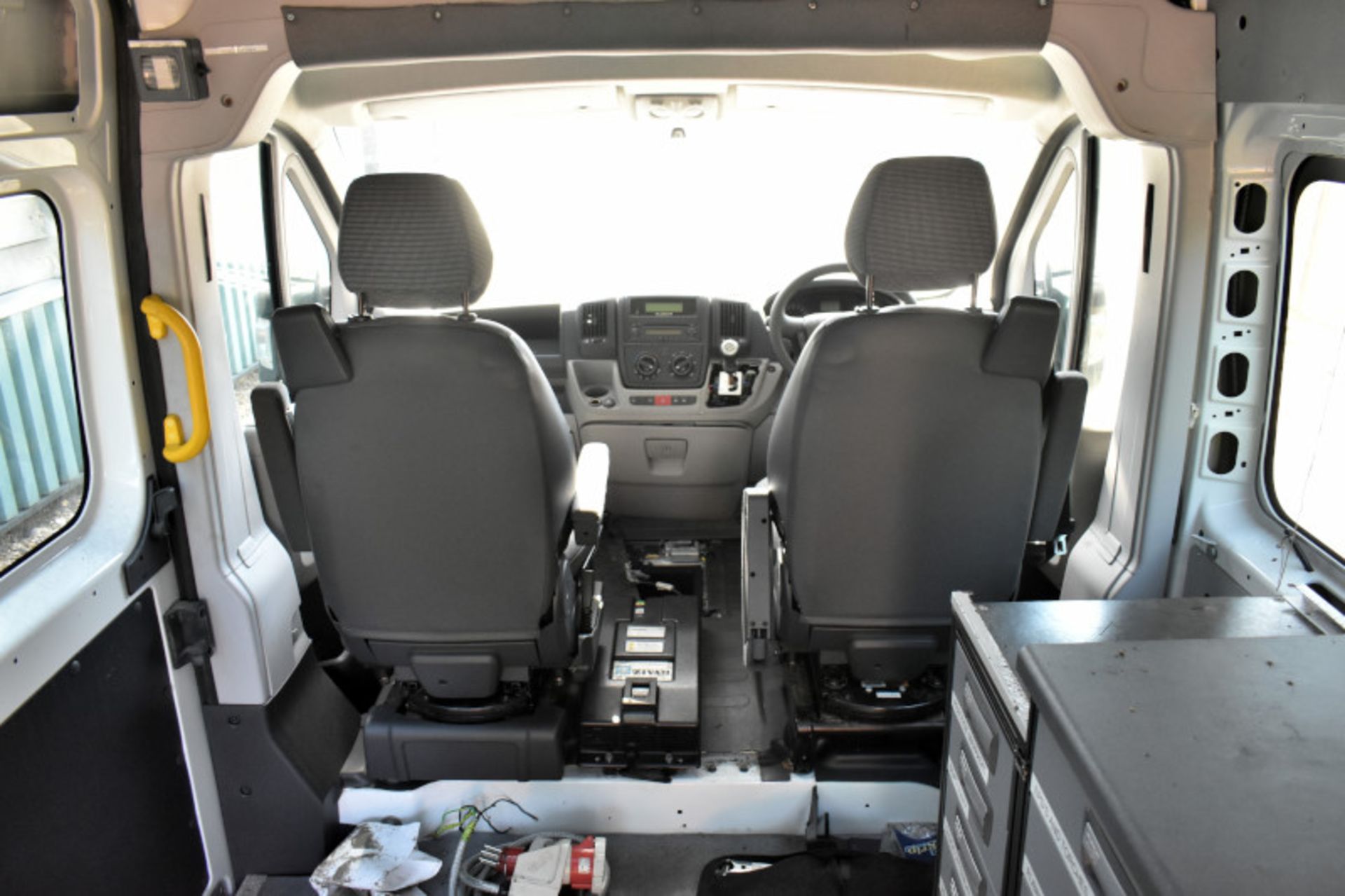 Peugeot LWB white electric van - Panel van - 2 axle rigid body - vehicle category N1 - Image 12 of 28