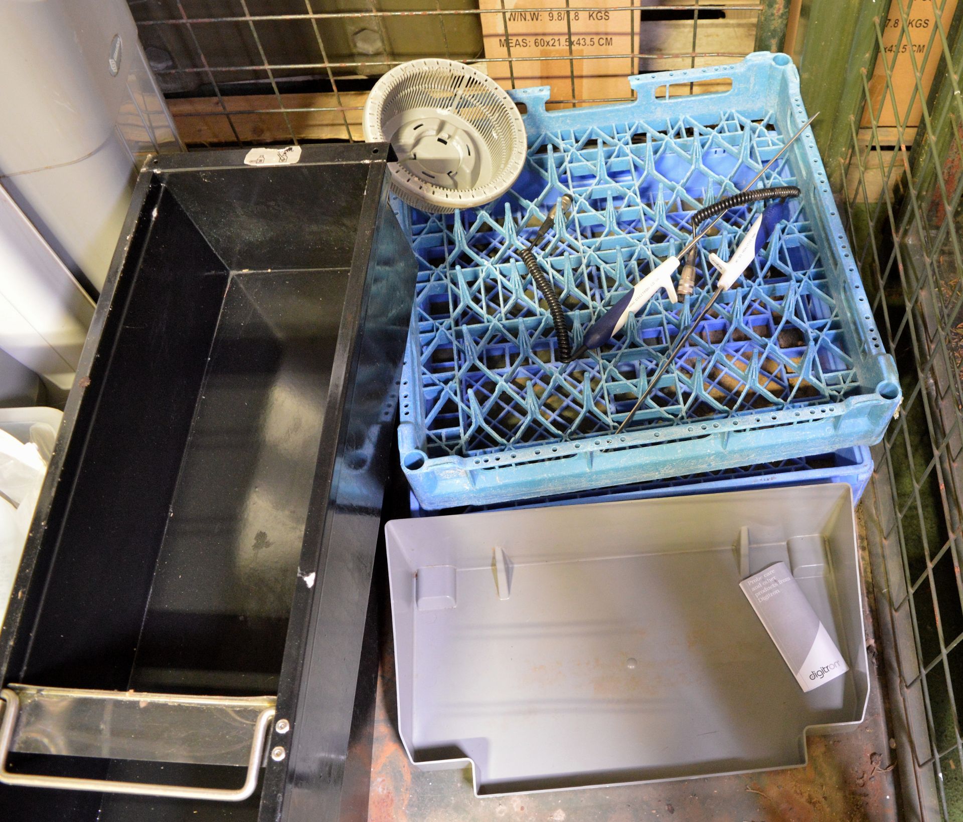 Recycling / waste bins, dishwasher trays - Image 5 of 6