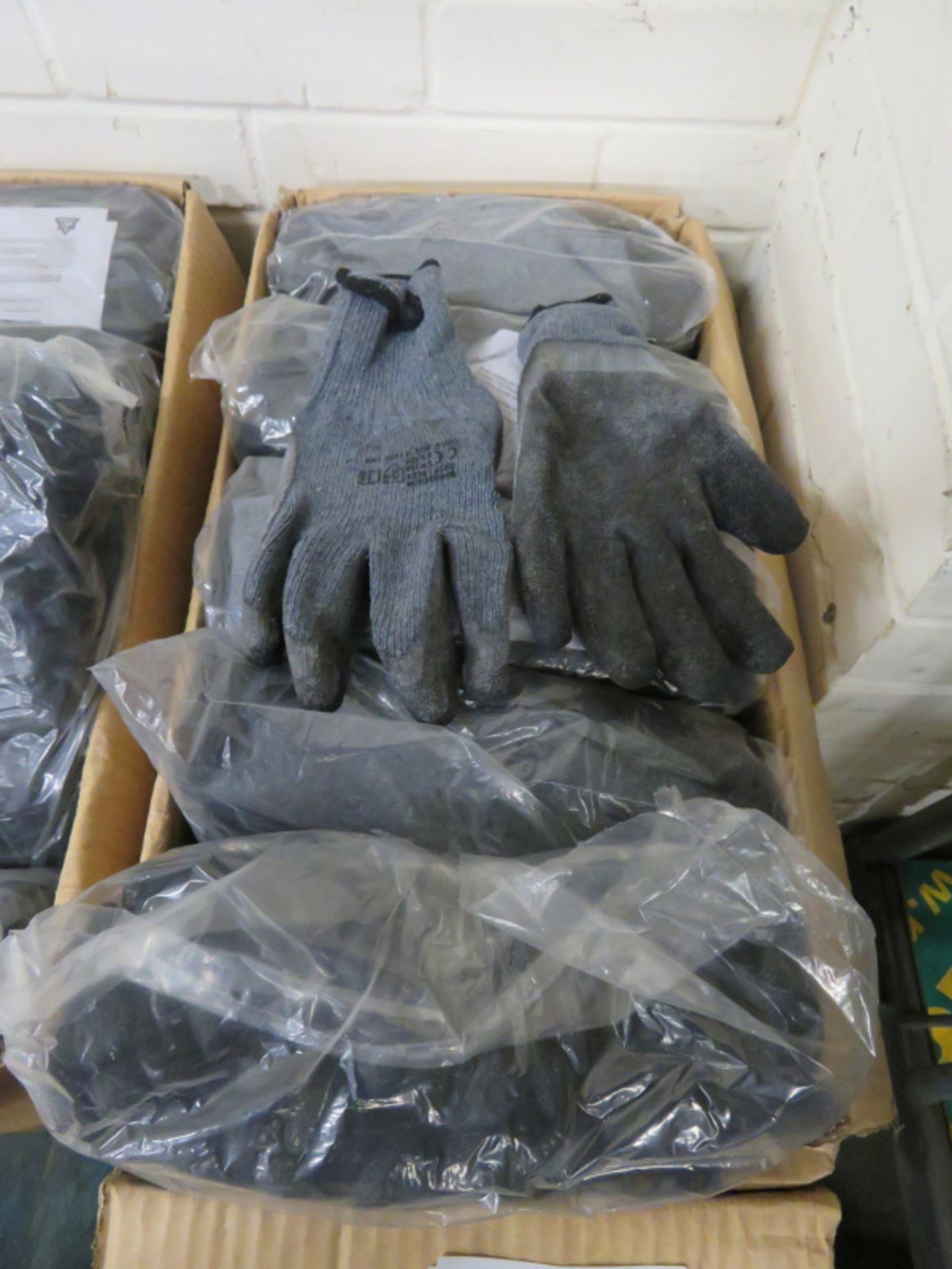 Latex Coated gloves - size 10 - 120 pairs - Image 2 of 3