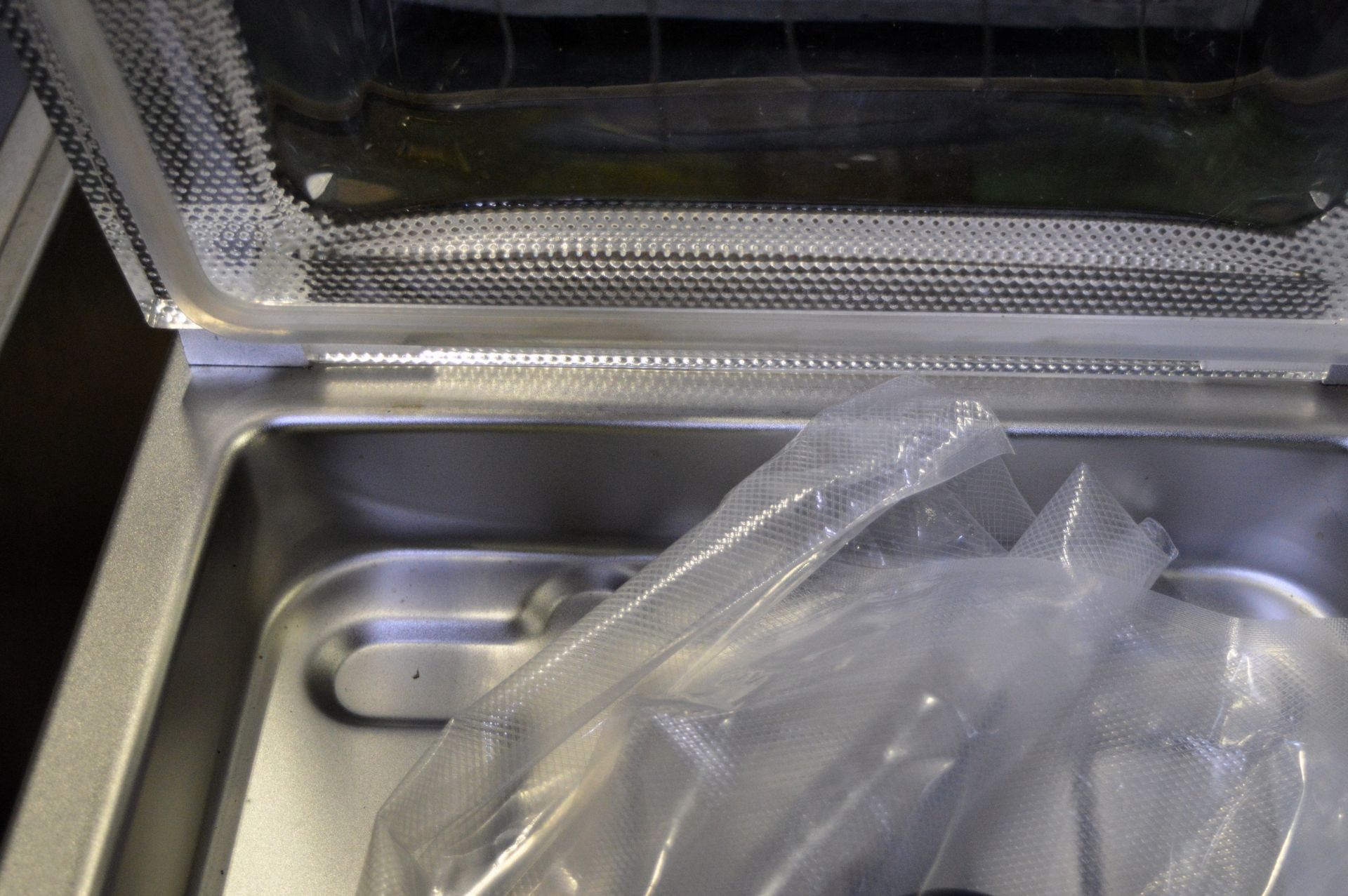 Polyscience VSCH-300AC2E Chamber Vacuum Sealer 230V - Image 3 of 5