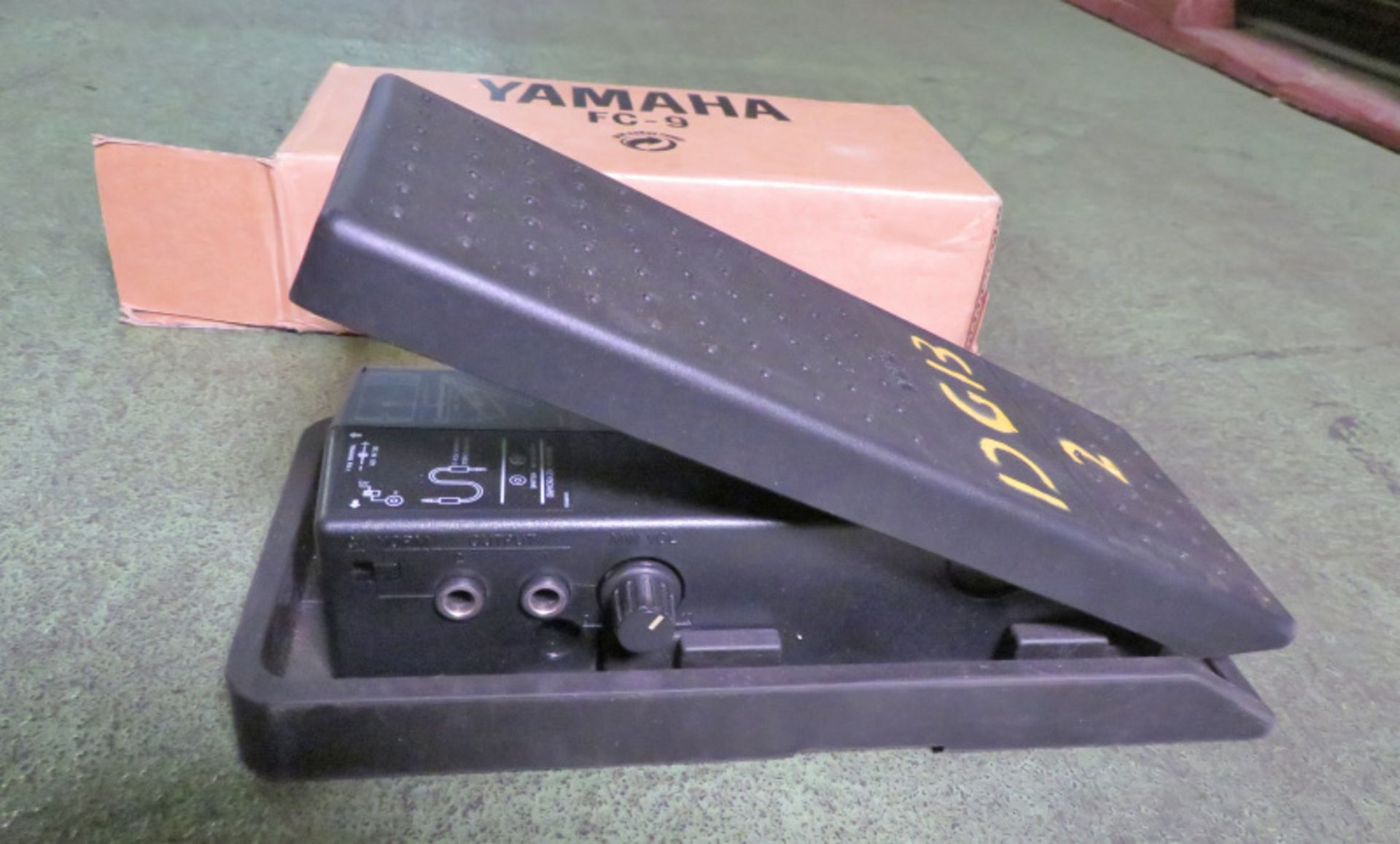 Yamaha FC-9 foot pedal - Image 2 of 2