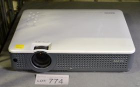 Sanyo ProxtraX PLC-XU75 Multiverse Projector