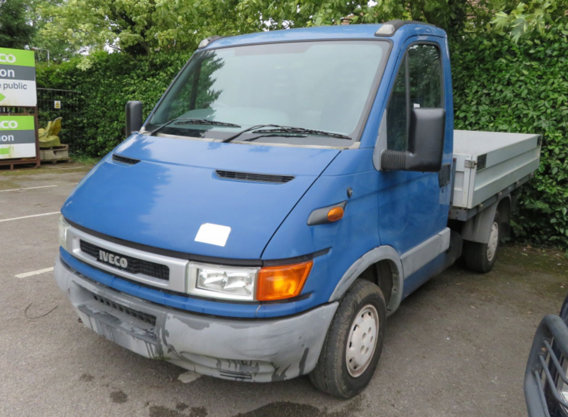 Iveco Daily drop side truck- 29L9 - diesel - year 2004 - 4 cylinder engine - Image 4 of 15