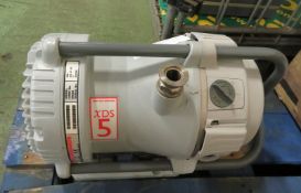 Boc Edwards XDS5 Vacuum pump - serial number 027531863 - AS SPARES OR REPAIRS - WILL ONLY