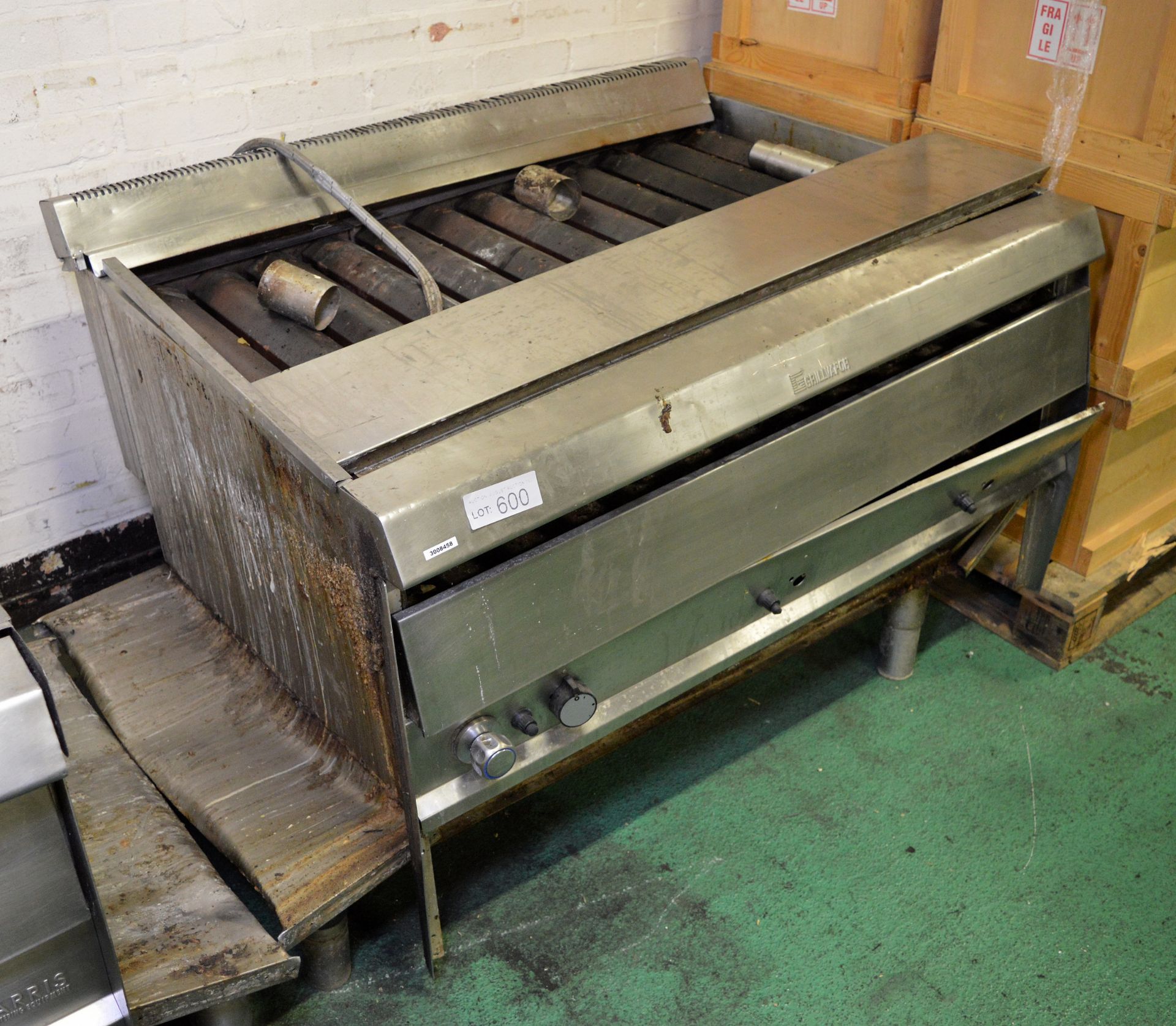 Arris Grillvapor Gas Radiant Chargrill 1200mm x 910mm x 800mm - AS SPARES OR REPAIRS - Image 2 of 5