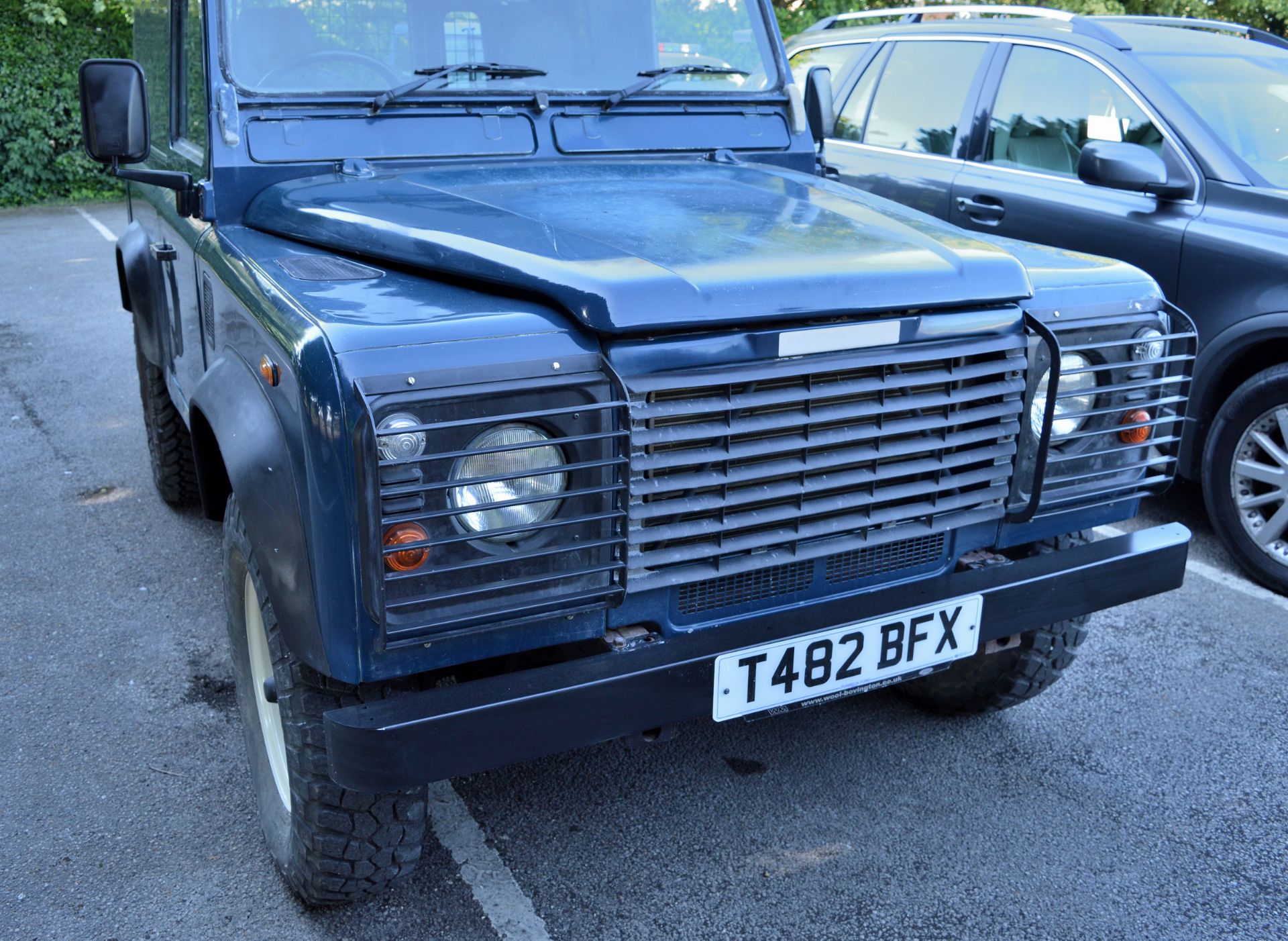 Land Rover Defender 90 TD5 first reg 24 05 1999 2 axle rigid body 2500CC Light 4x4 - Image 3 of 31