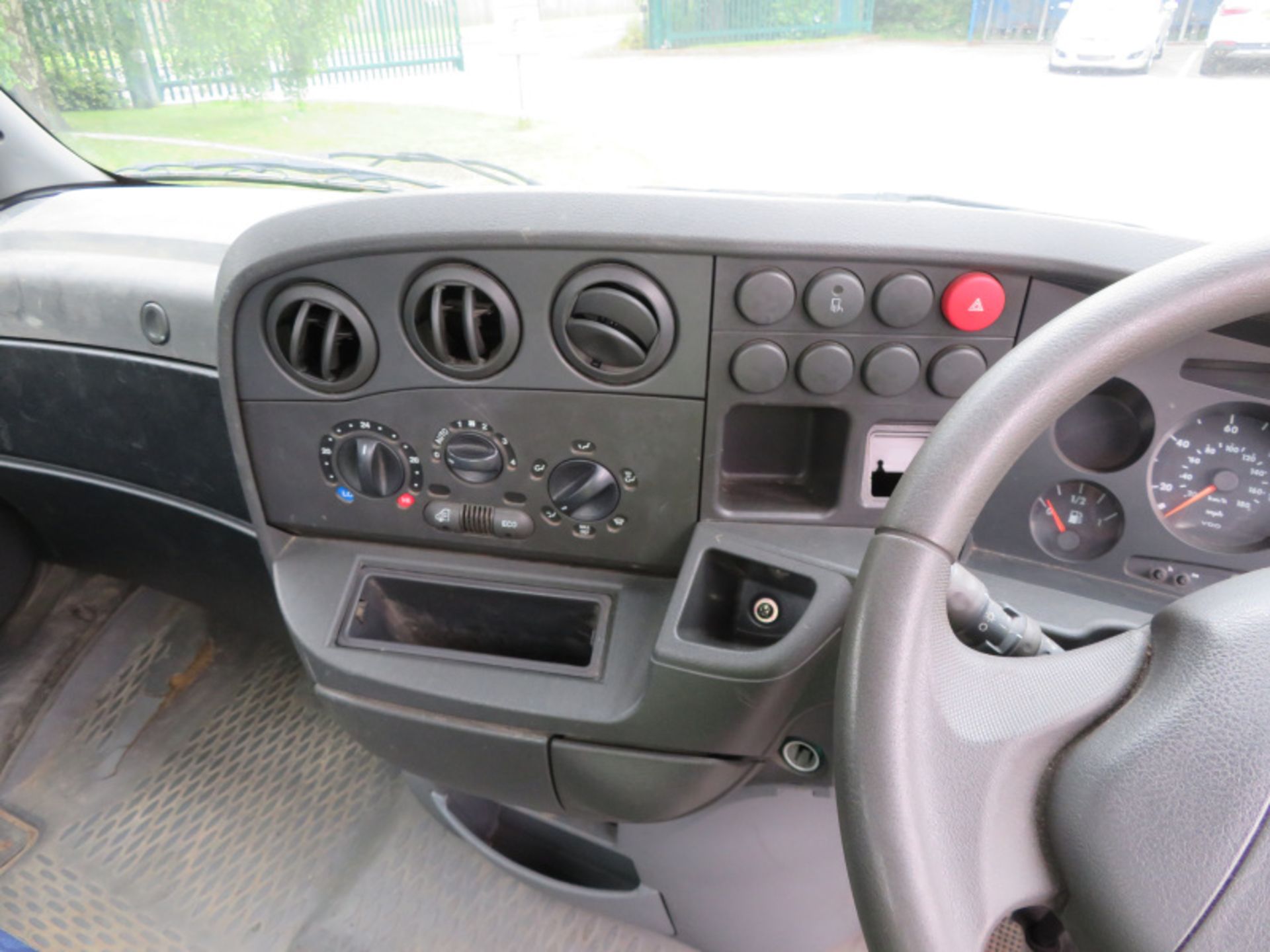 Iveco Daily drop side truck- 29L9 - diesel - year 2004 - 4 cylinder engine - Image 10 of 15