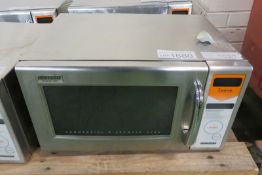 Iwave Maestrowave 1000W catering microwave