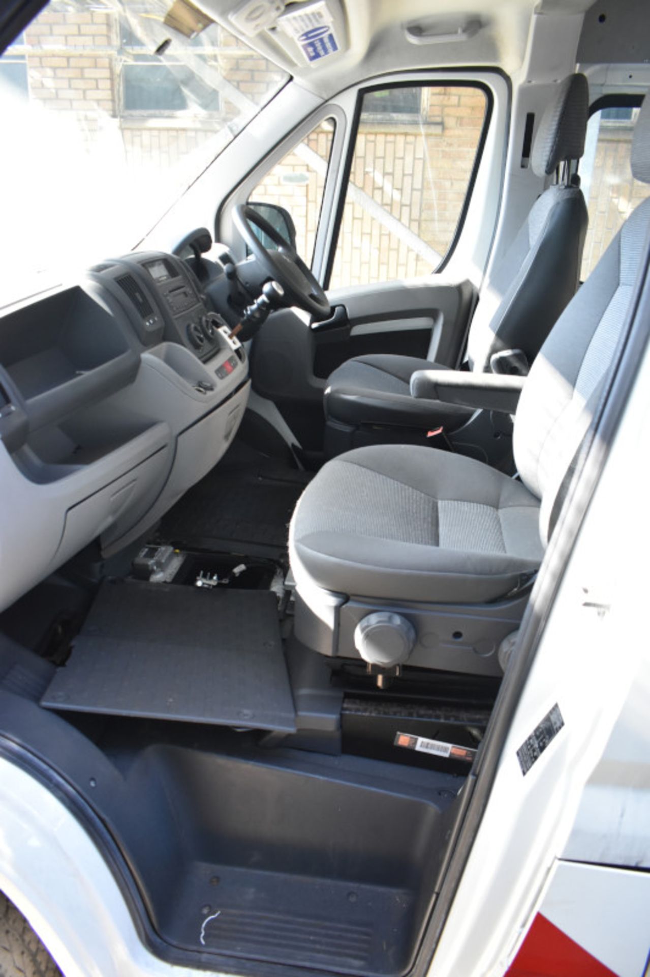 Peugeot LWB white electric van - Panel van - 2 axle rigid body - vehicle category N1 - Image 22 of 28