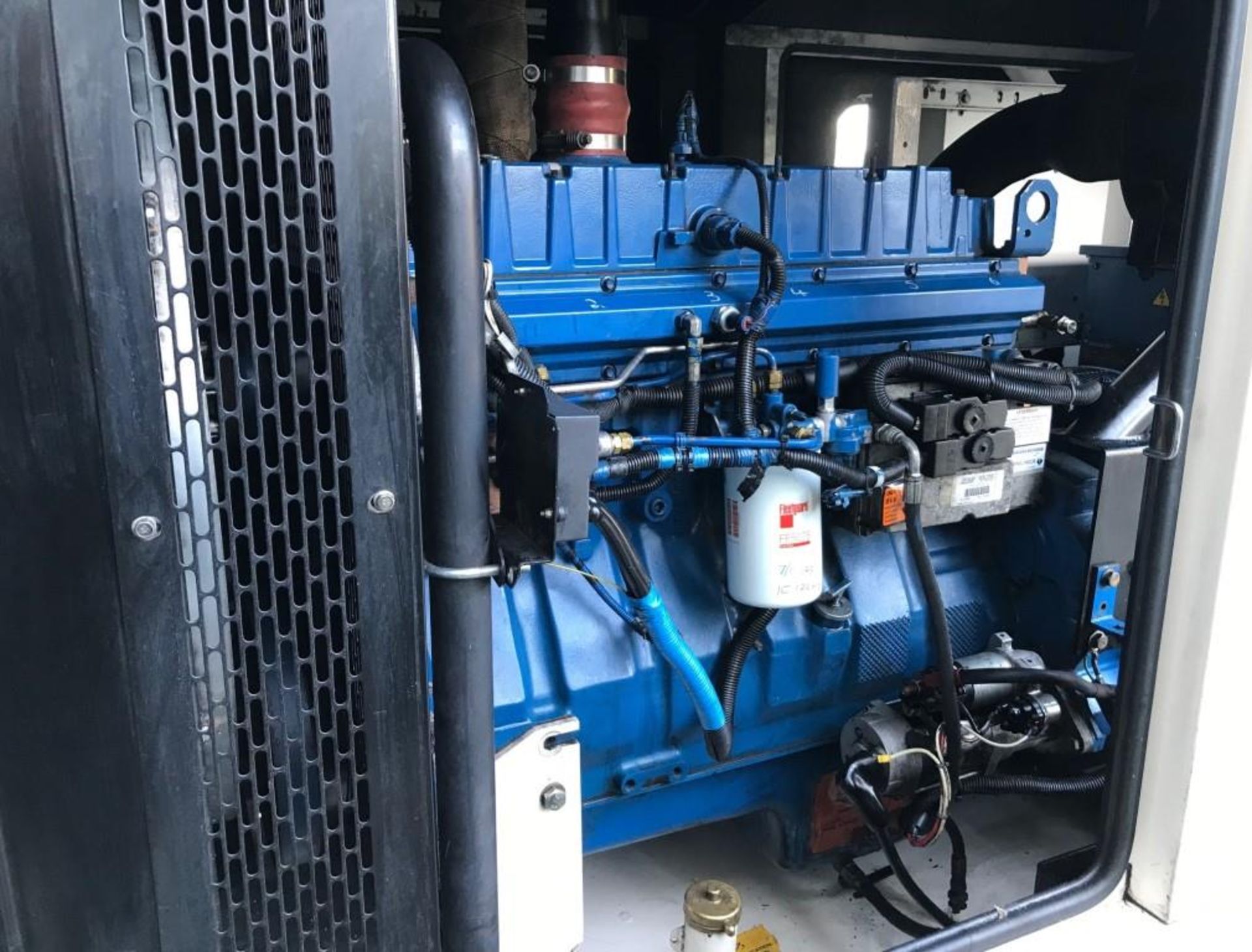 The generator for sale is a 2009 F G Wilson P275 rated at 250Kva prime and 275kva standby - Image 20 of 23