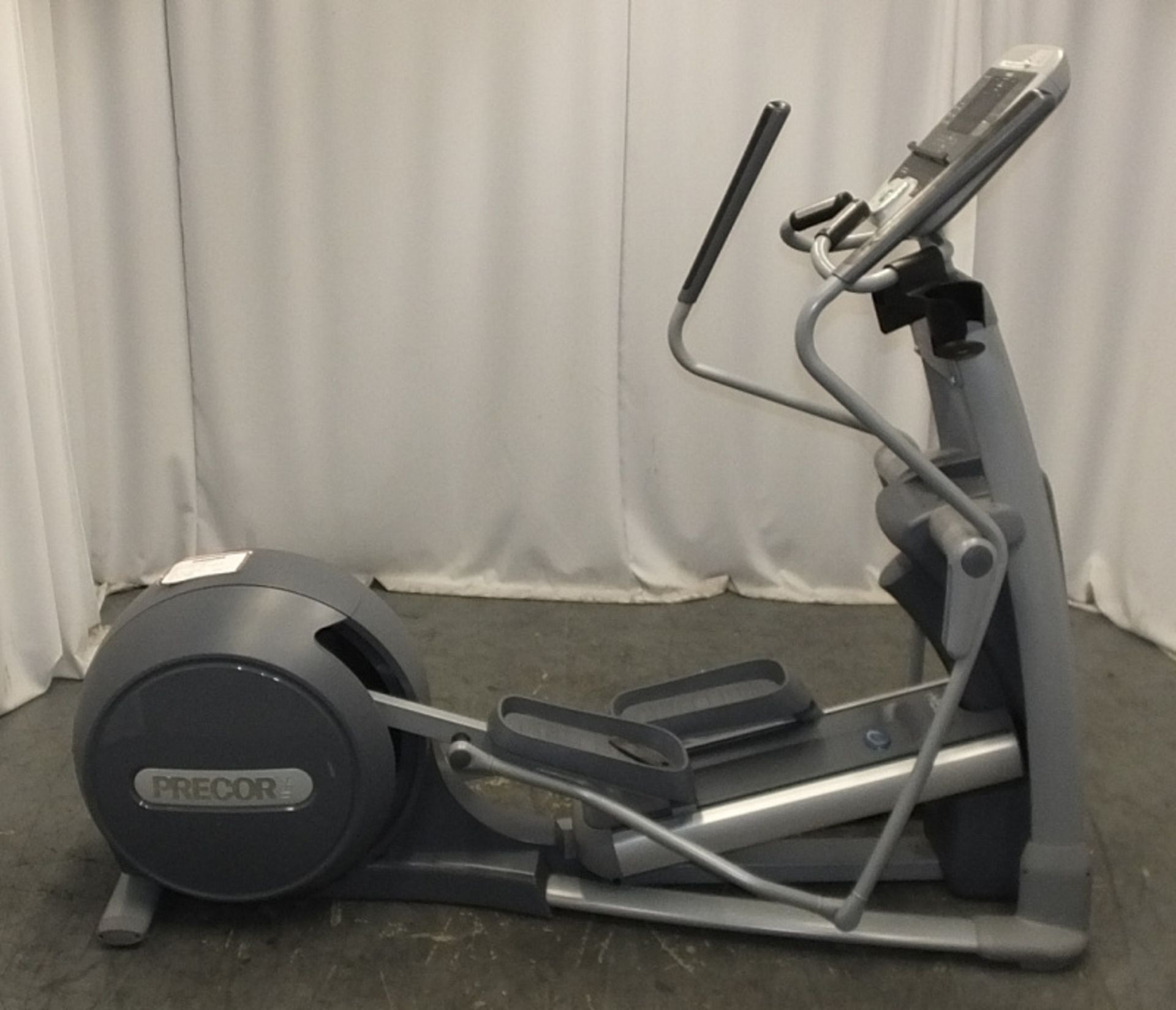 Precor EFX 576i Elliptical Cross Trainer - Please see pictures for condition