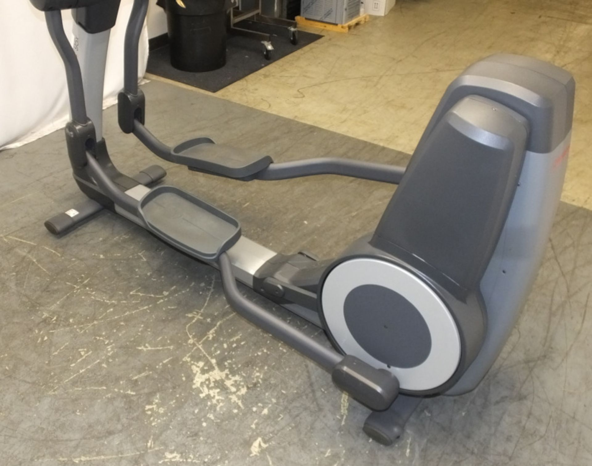 Life Fitness 95x Elliptical Cross Trainer - Badly damaged to right arm section as seen in - Image 2 of 17