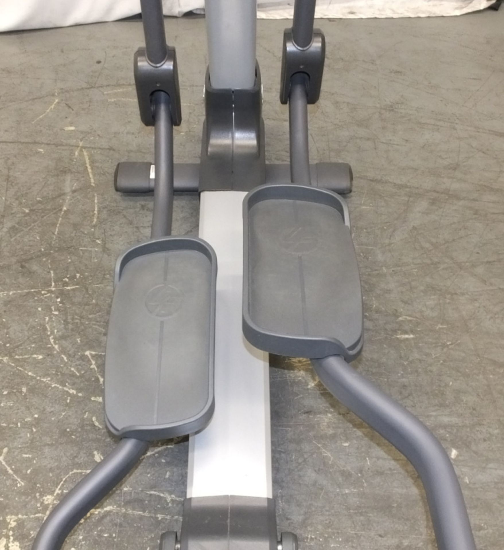 Life Fitness 95x Elliptical Cross Trainer - Badly damaged to right arm section as seen in - Image 11 of 17