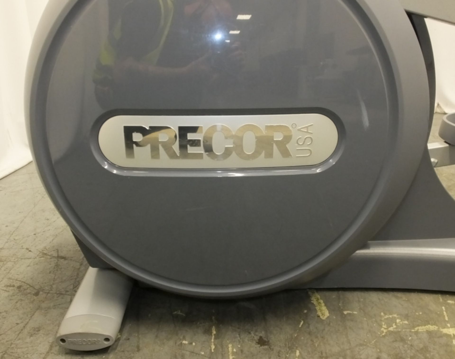 Precor EFX 576i Elliptical Cross Trainer - Please see pictures for condition - Image 12 of 13