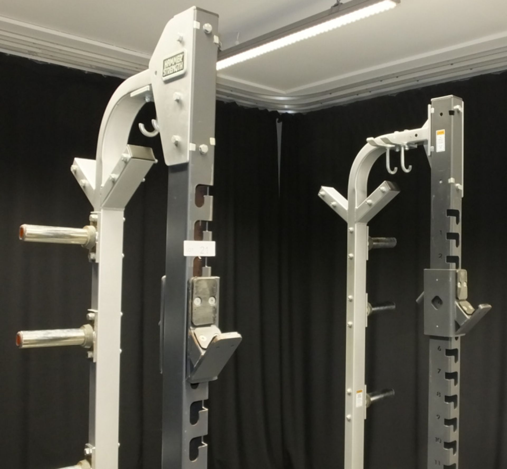 Hammer Strength Half Rack System with Kettlebell & Weight Storage - L2360 x D1460 x H2450m - Image 3 of 18