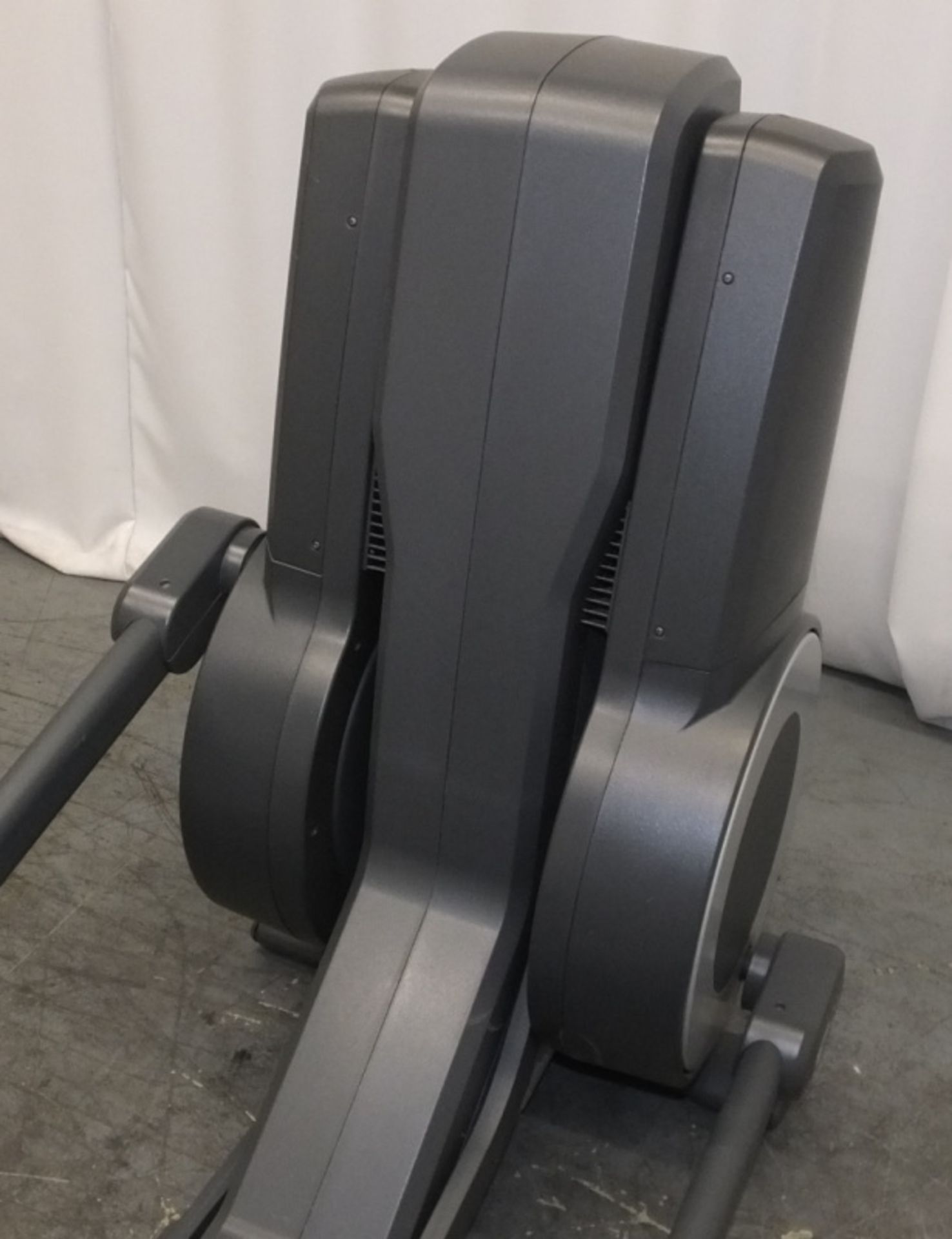 Life Fitness 95x Elliptical Cross Trainer - please check pictures for condition - Image 6 of 18