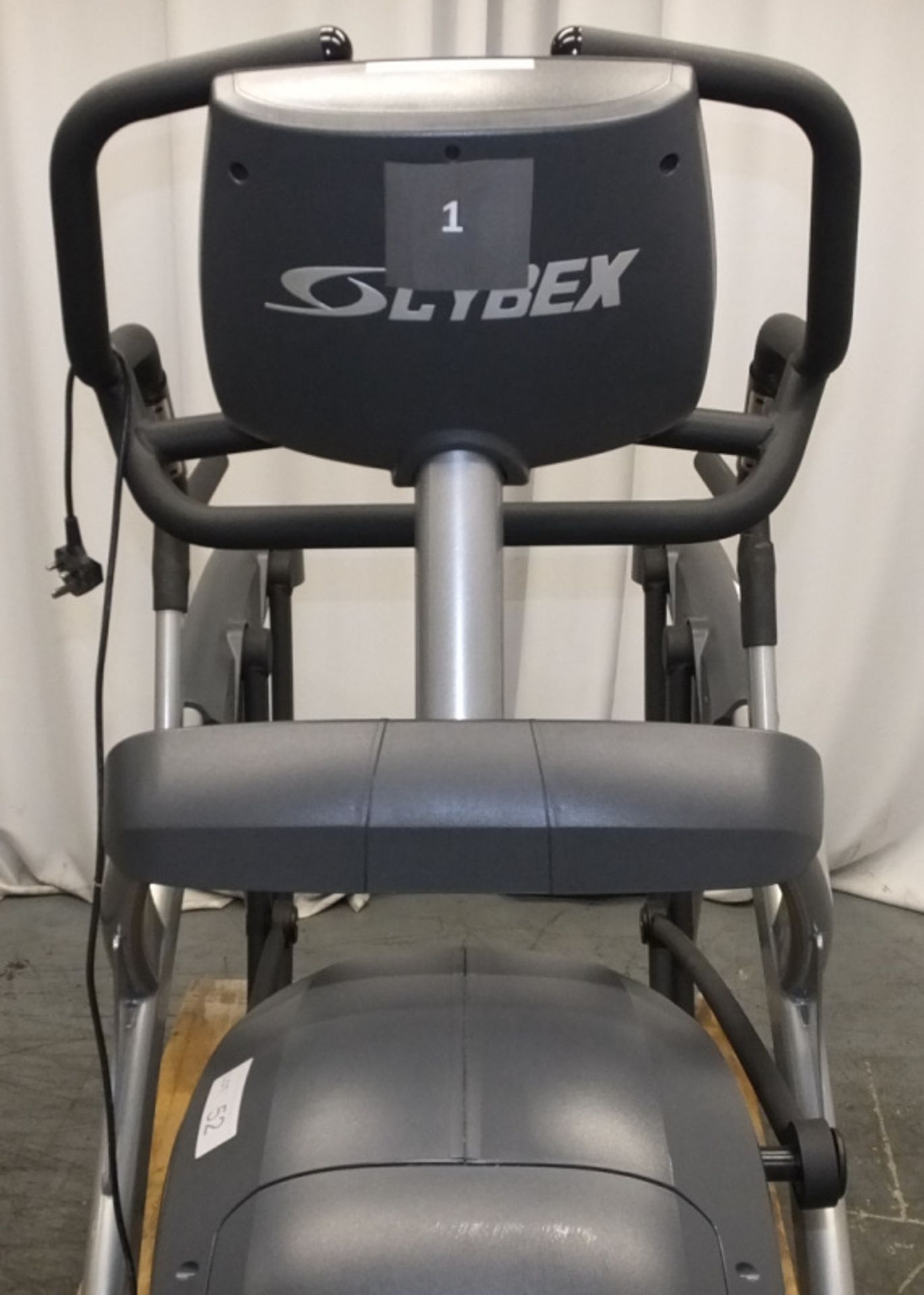 Cybex 750A Total Body ARC Cross Trainer - Image 3 of 19