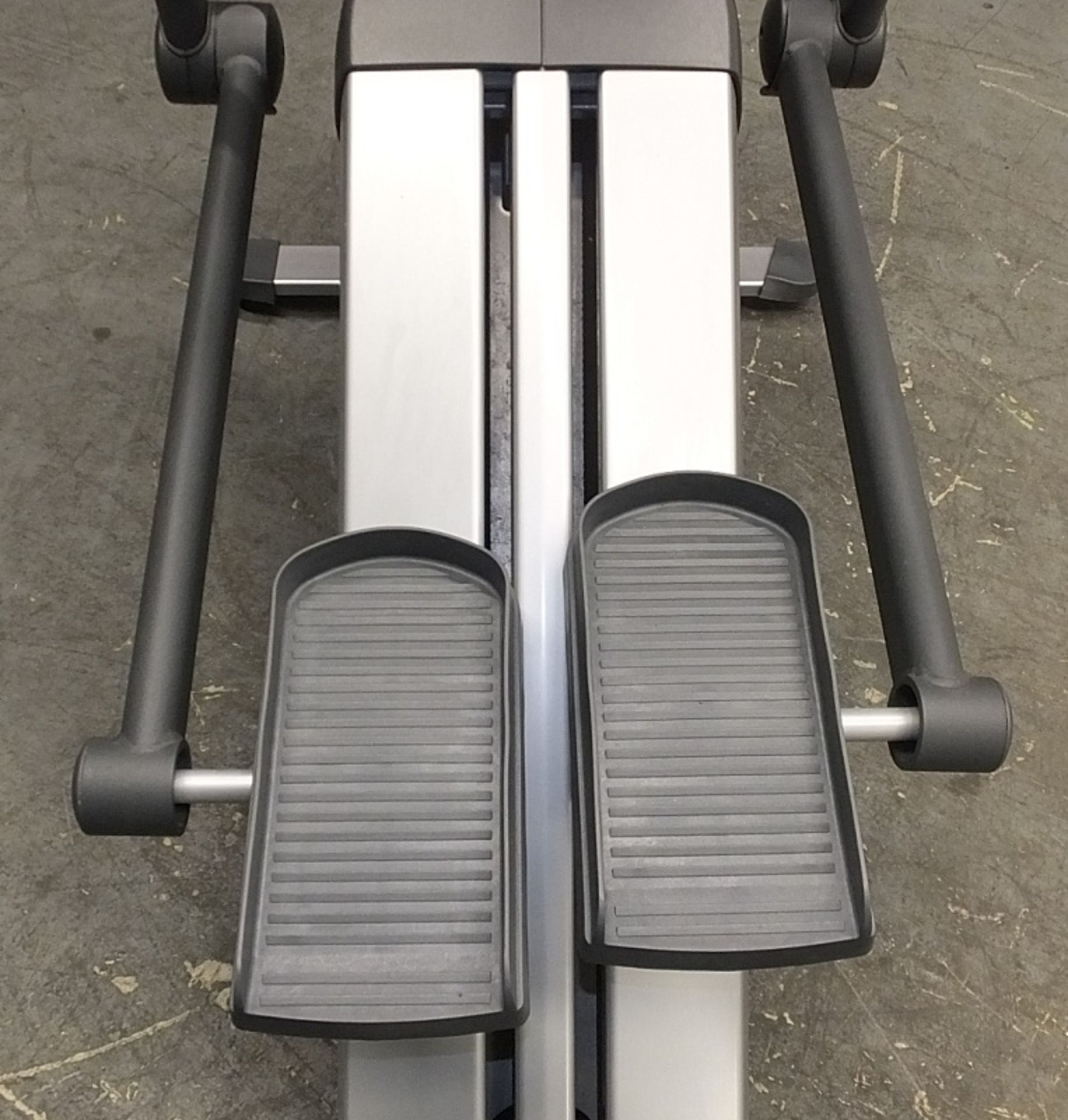Life Fitness CLSL Stepper/Summit Trainer - L1700 x D800 x H1830mm - Image 4 of 14