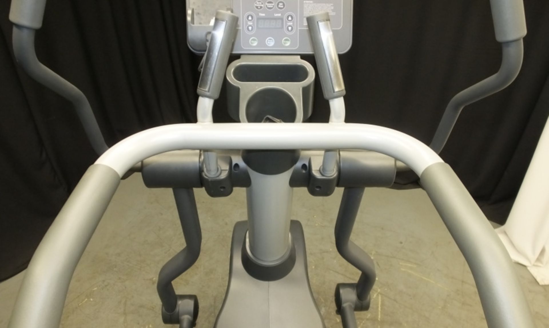 Life Fitness CLSL Stepper/Summit Trainer - L1700 x D800 x H1830mm - Image 3 of 14