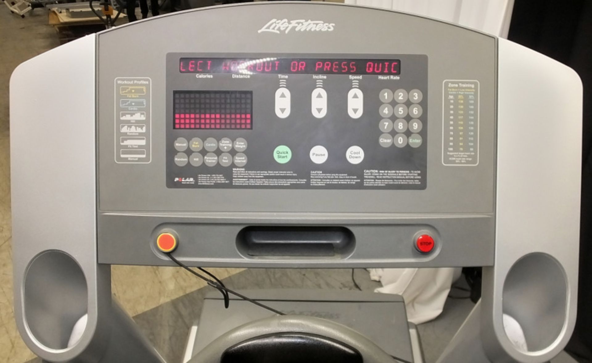 Life Fitness 95TI Treadmill - L2115 x D930mm - Image 5 of 12