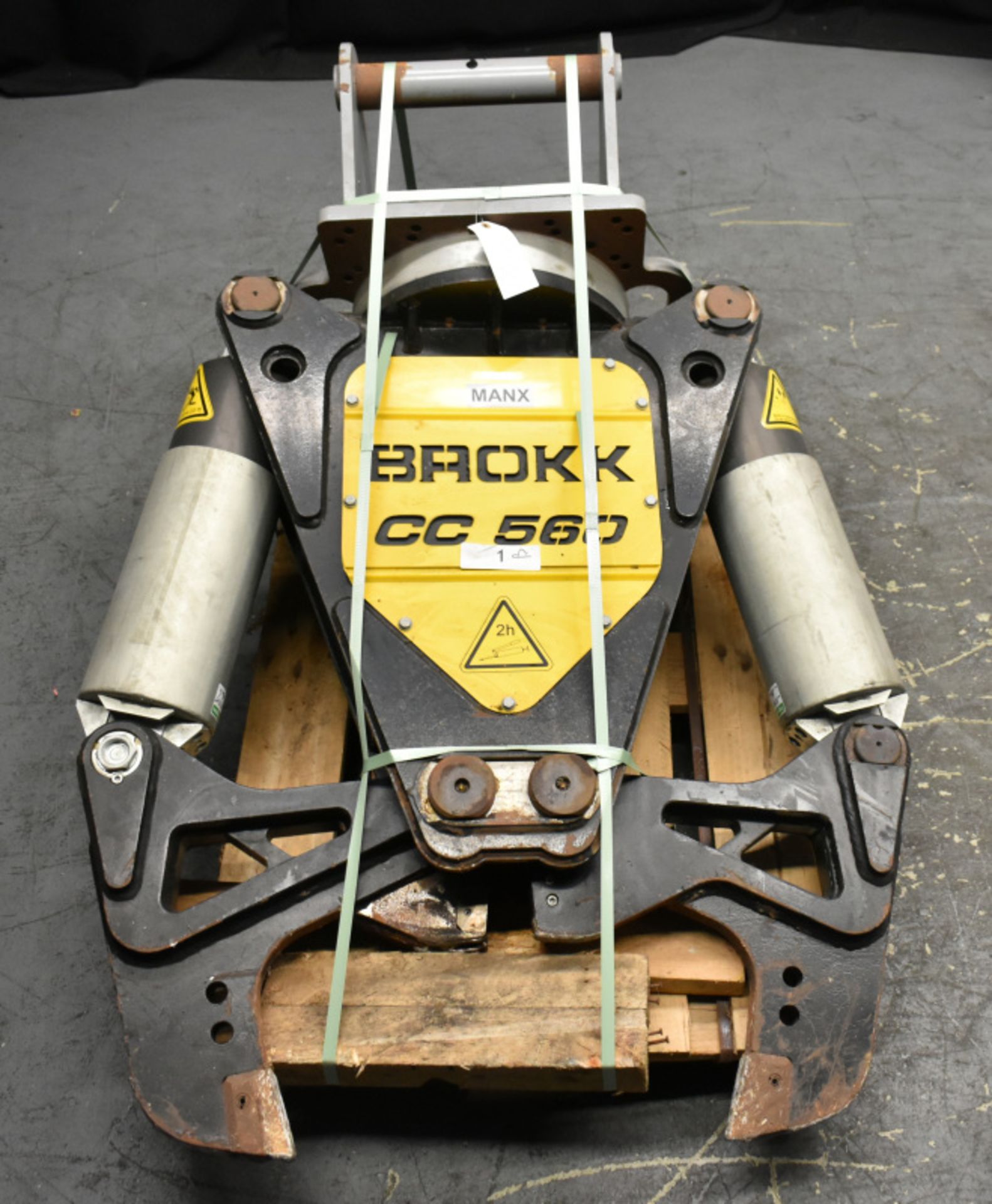 Brokk 330 Robotic Demolition Machine with attachments & accessories (see description) - Image 59 of 93