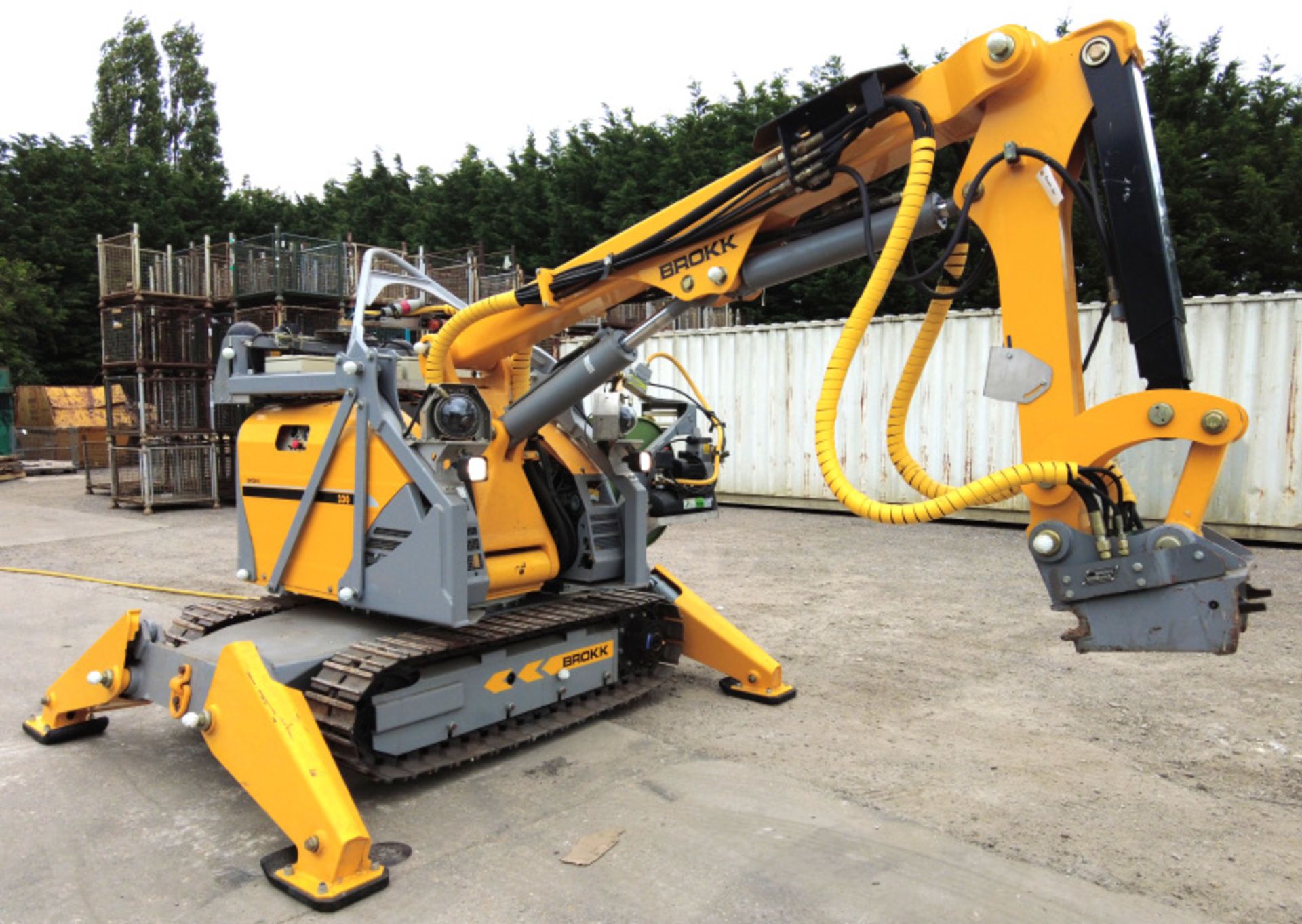 Brokk 330 Robotic Demolition Machine with attachments & accessories (see description)