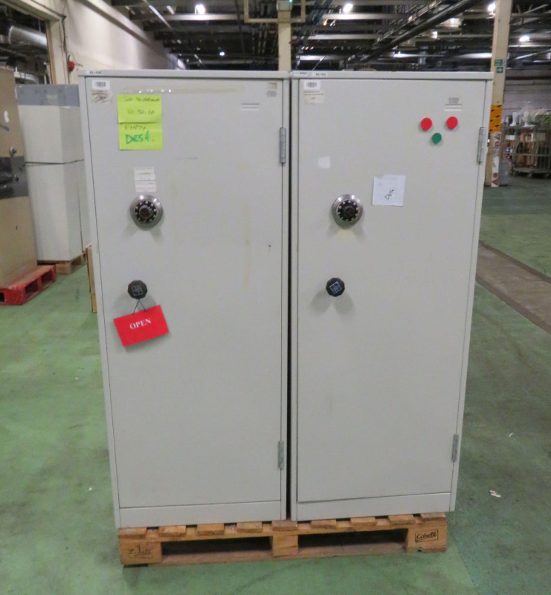 4x Single Door Metal Combination Cabinets L 455mm x W 615mm x H 1530mm