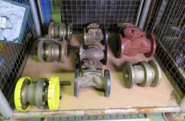 8x Gate Valves - various sizes