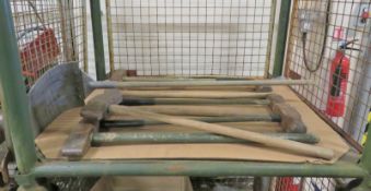 Various Sledge Hammers, 1x Fire Beater