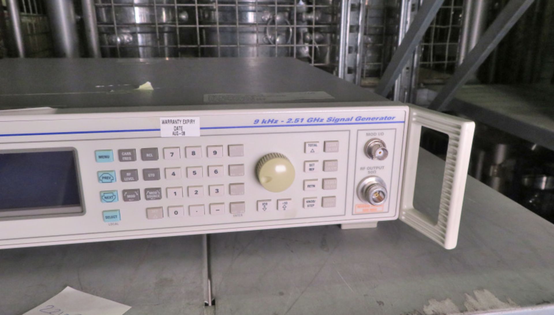 IFR 2025 Signal Generator 9kHz-2.51 GHz - Image 3 of 3