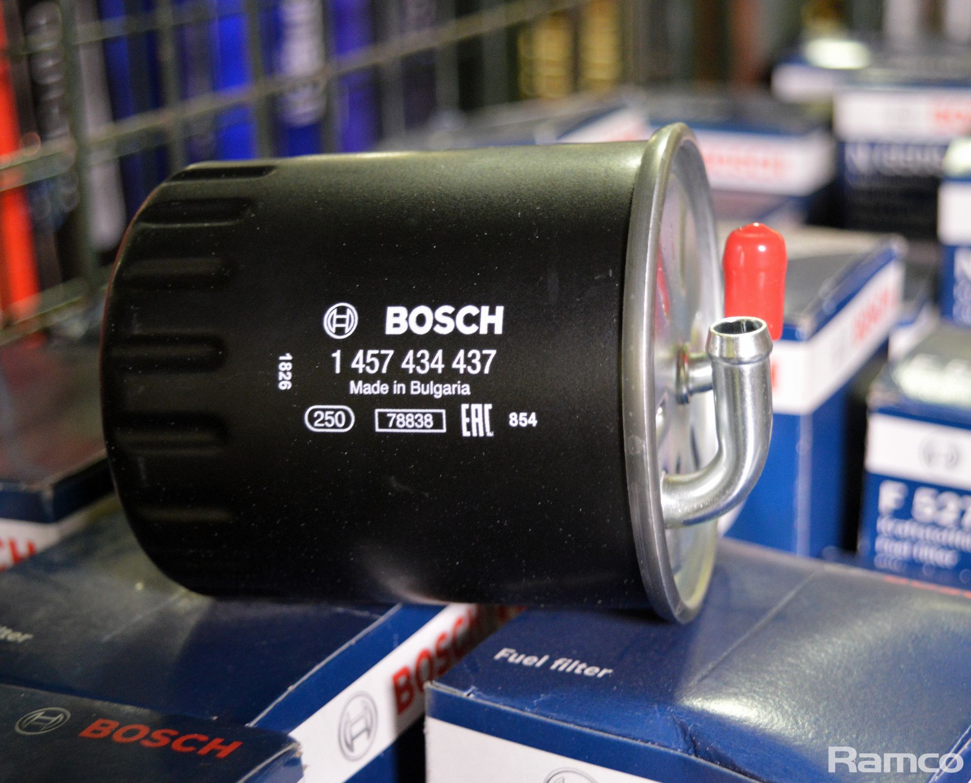 Spark plugs - NGK, Bosch, NGK Platinum, Bosch fuel filters, Glowplugs - see pictures for m - Image 4 of 6