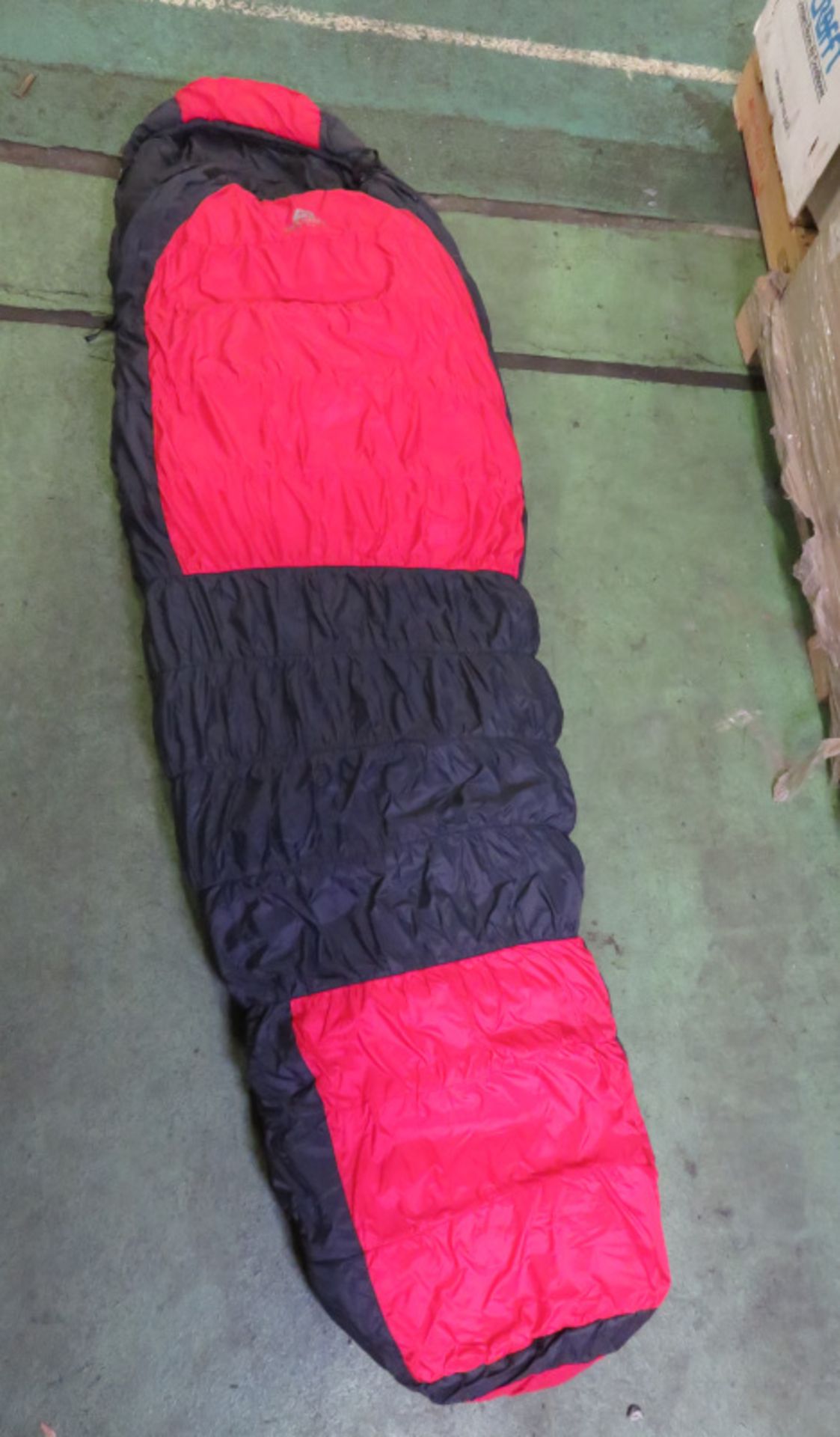 Mountain Equipment Iceline Sleeping Bag - red & black - Image 2 of 2