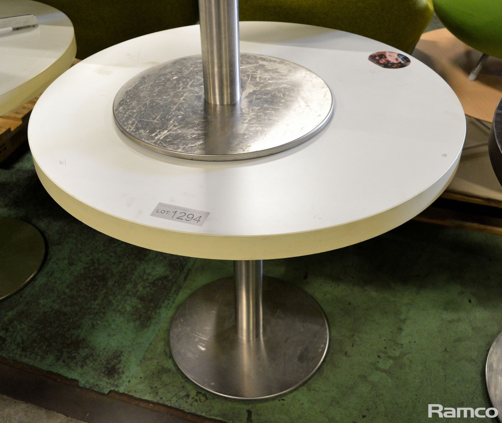 2x Circular Tables - Wood Effect - White - Diameter 900 x H750mm - Image 2 of 2