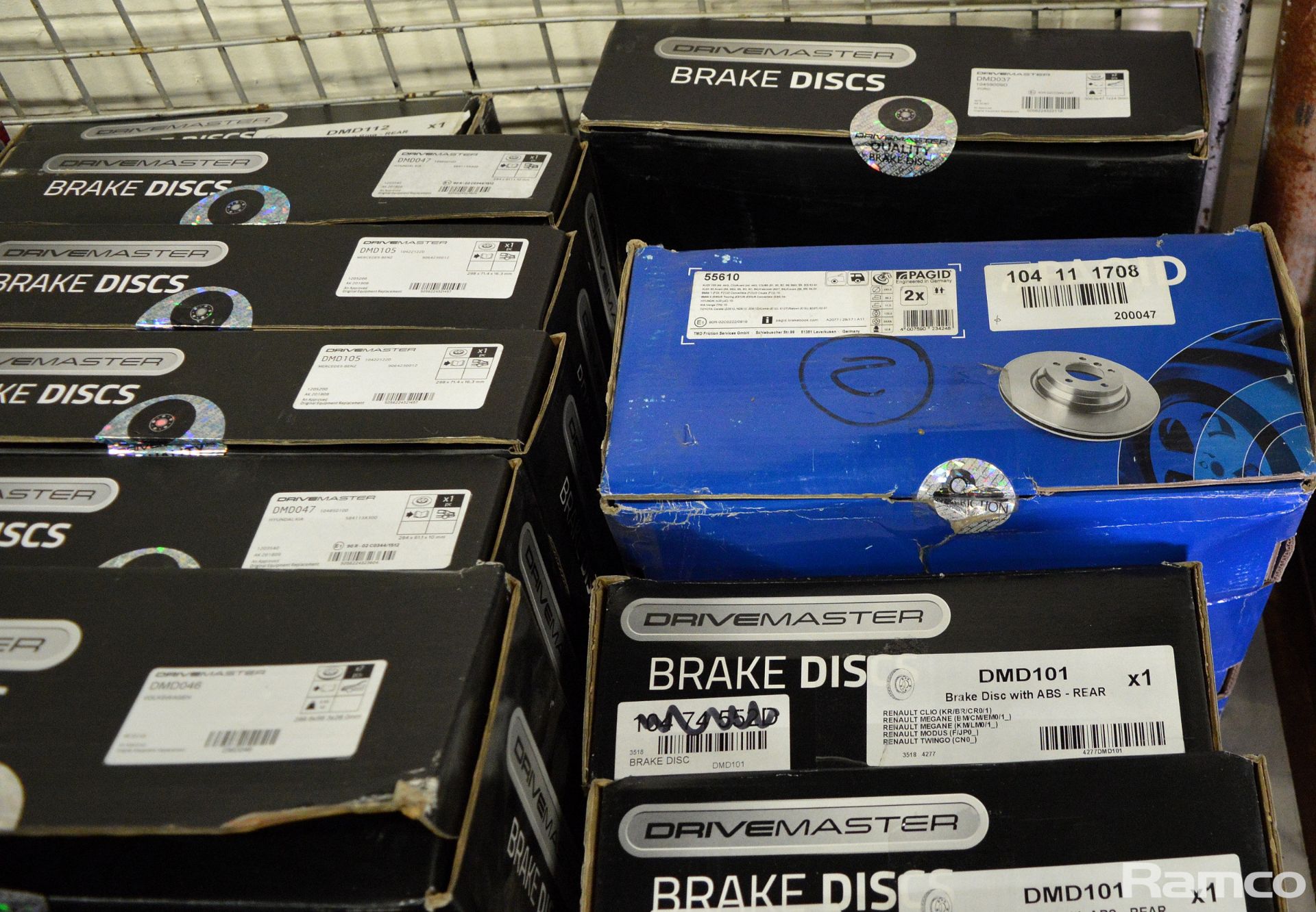 Drivemaster, Eicher, Pagid brake discs - see pictures for model / type - Image 4 of 8