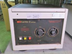 IEC Centra-2 Centrifuge 220 / 240V - 502/60Hz W 370mm x D 400mm x H 305mm