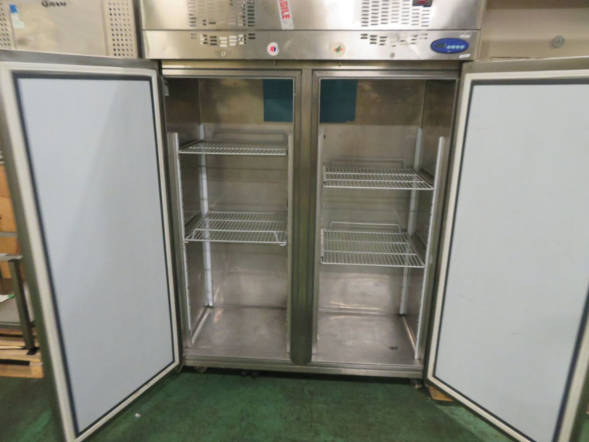 LAE Zo 1100 DEL 2 Door Freezer L 1400mm x W 700mm x H 1900mm - AS SPARES OR REPAIRS - Image 4 of 10