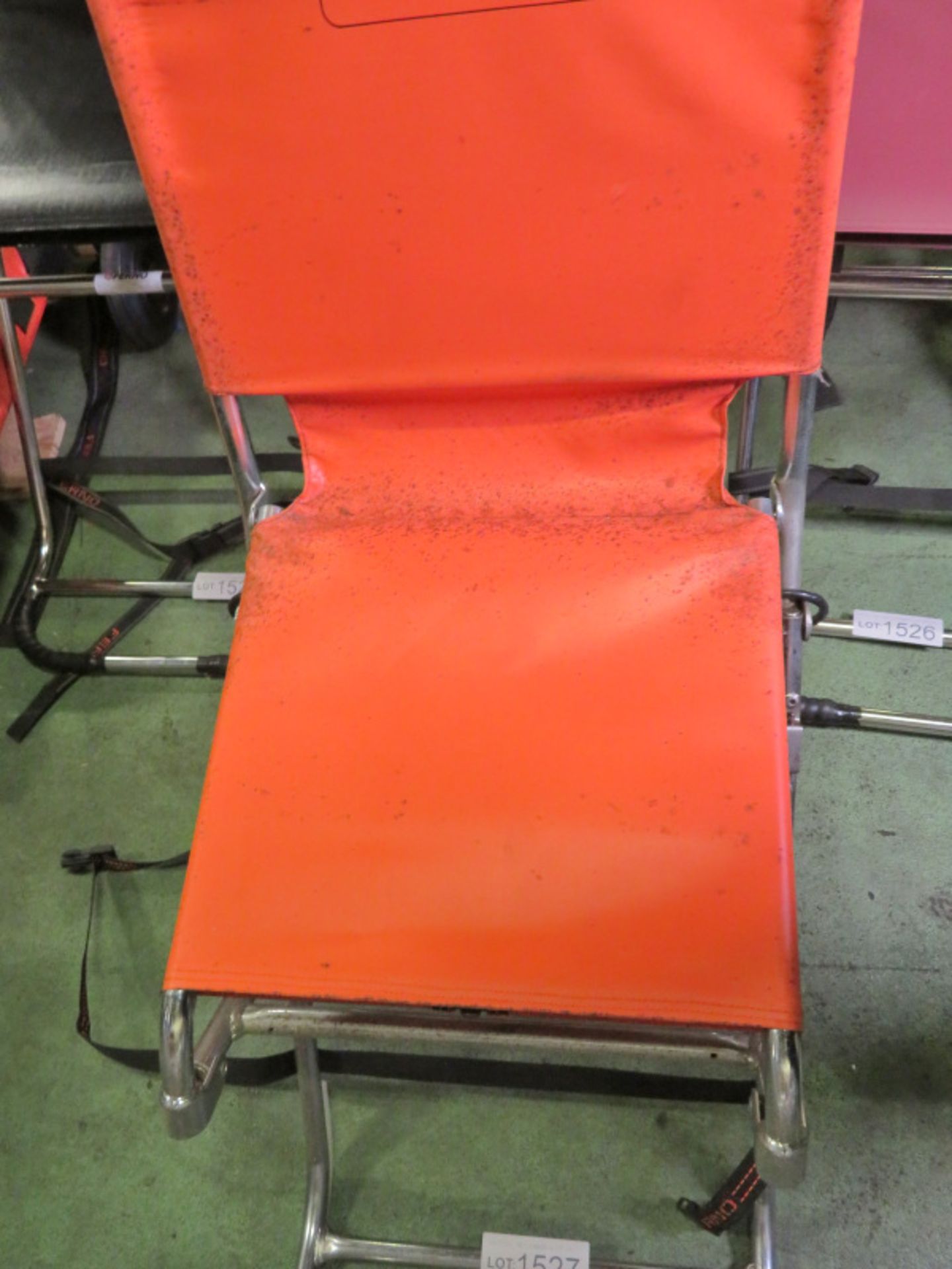 Ferno Compact medical carry chair - orange - Image 3 of 3