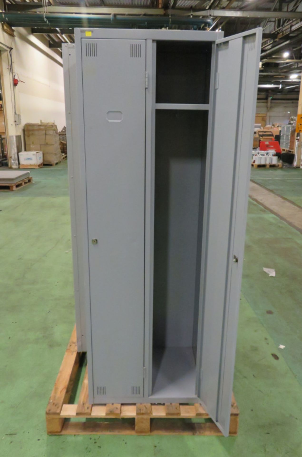 Grey Metal Double Locker L 600mm x W 450mm x H 1780mm, Grey Metal Double Door Locker L 910mm