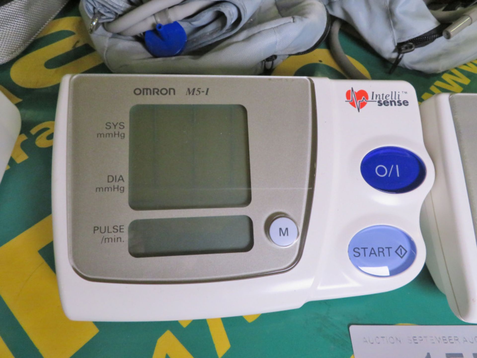 2x Omron M5-I Intelli Sense Blood Pressure Monitors with case - Image 2 of 3