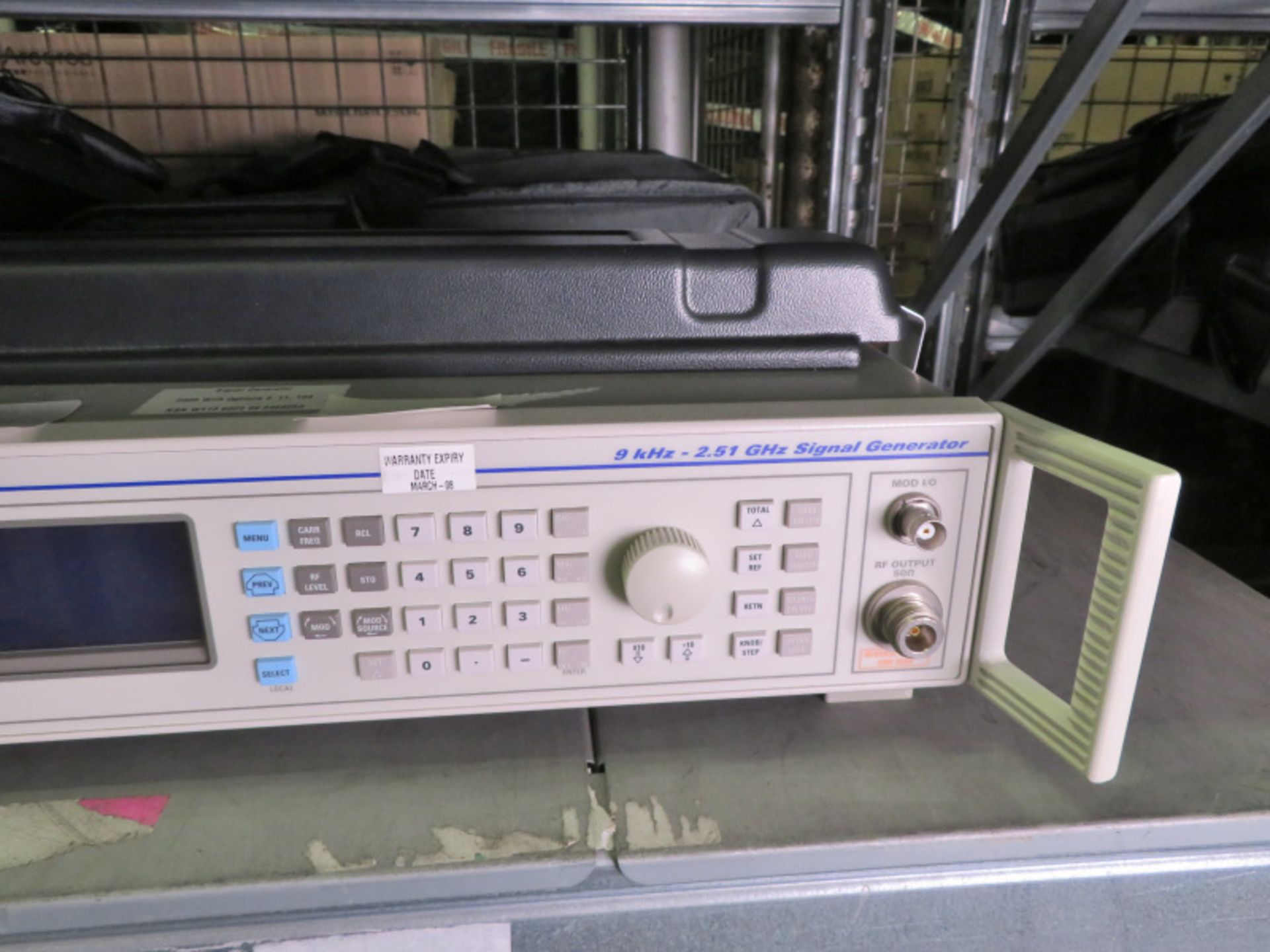 IFR 2025 Signal Generator 9kHz-2.51 GHz - Image 3 of 3