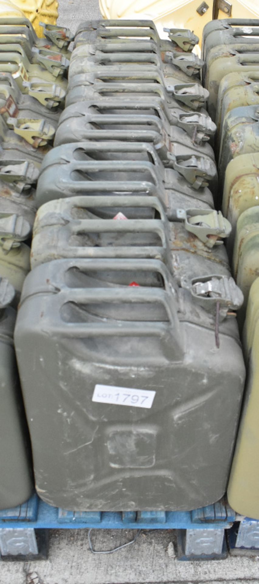 7x Ex-Mod metal jerry cans