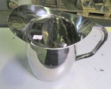 3Qt Stainless Steel Bell Pitcher with Ice Guard