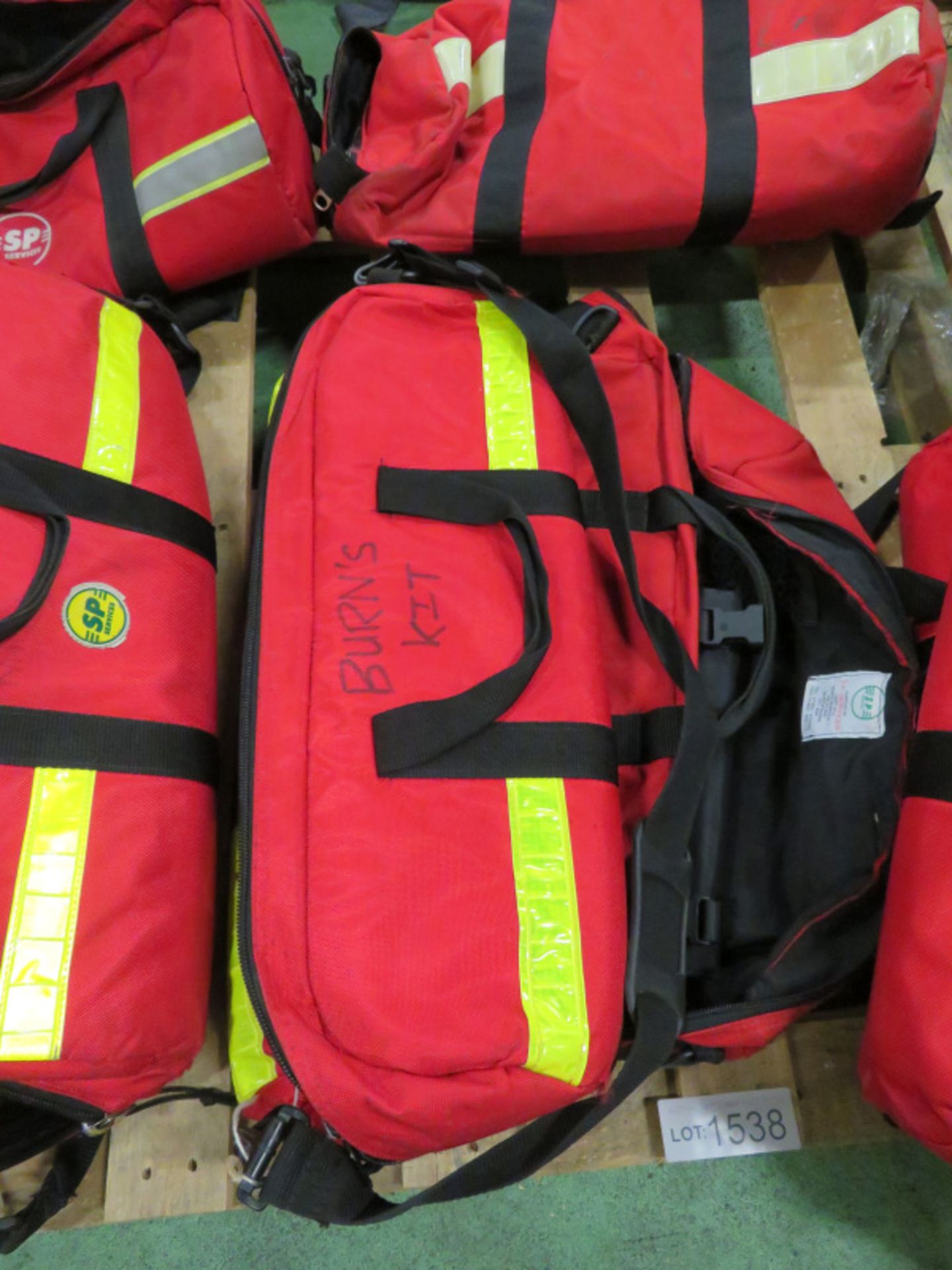 8x Red Medical Bags - 7x SP Services & 1x unbranded - Image 2 of 3