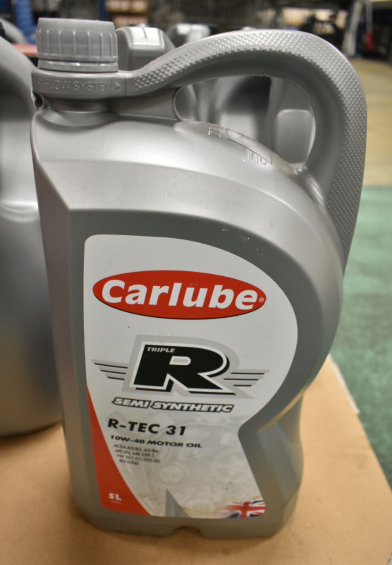 Brake discs - Drumaster, Eicher, Pagid, Engine oil 5LTR Bottles - Carlube RTEC-31 x1 and more - Image 7 of 13