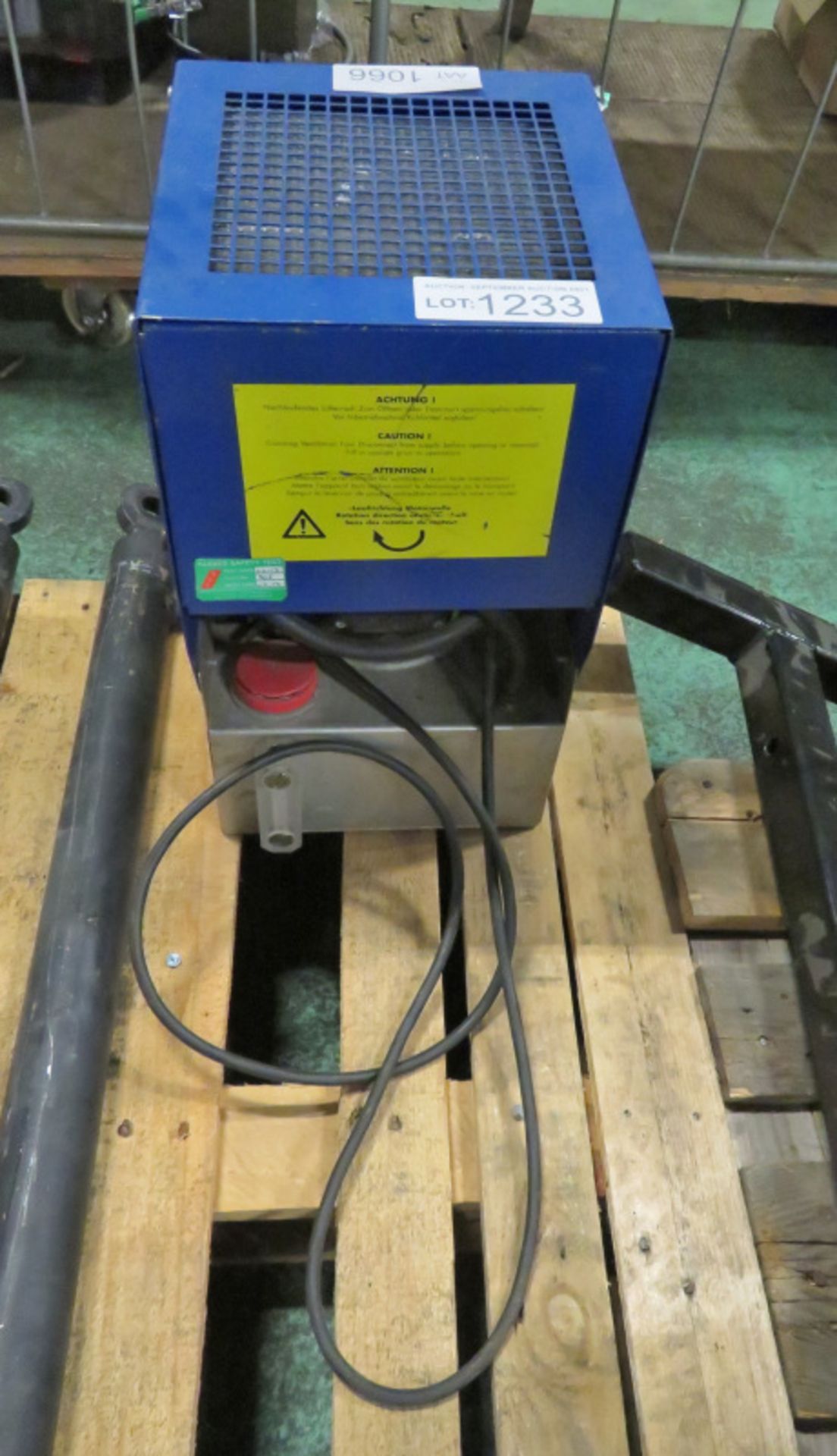 Abicor Binzel coolant recirculator 230V for welder