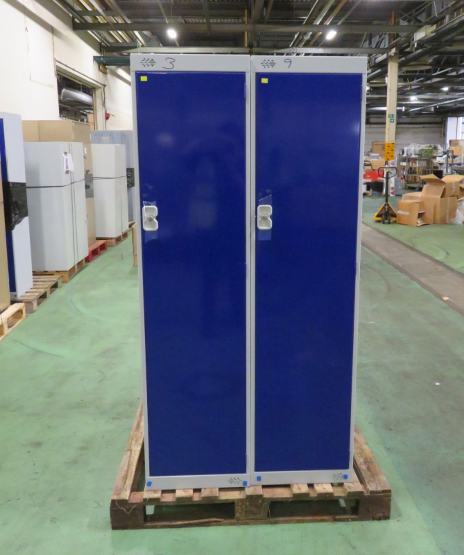 4x Metal Grey/Blue Lockers - L450 x W450 x H1800mm