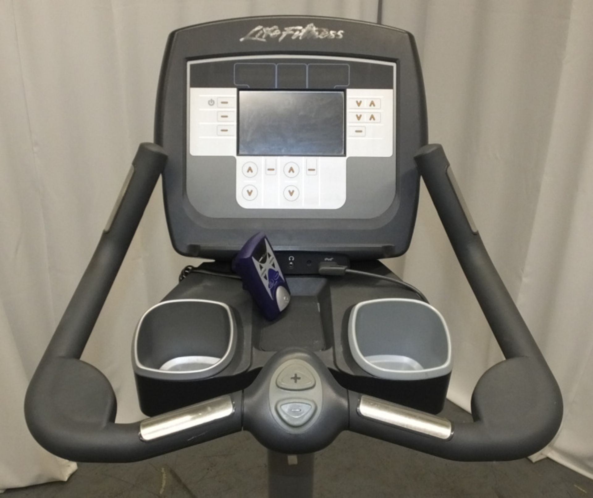 Life Fitness 95c Lifecycle Exercise Bike - Image 3 of 11